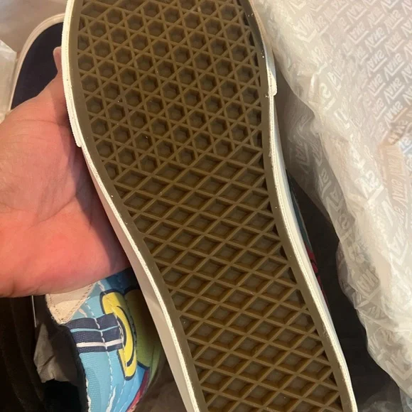 Vans x Disney Mickey Mouse Limited Edition – Size 10 – NEW